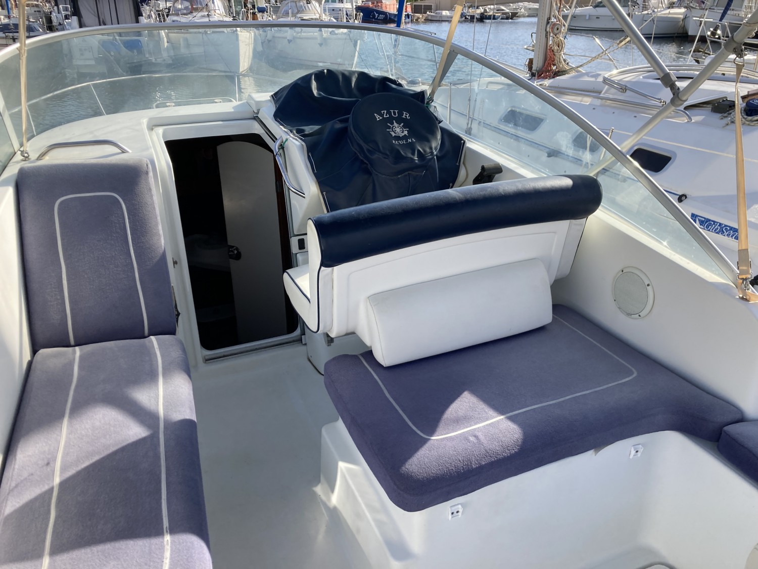 slider 3 Beneteau Flyer 701